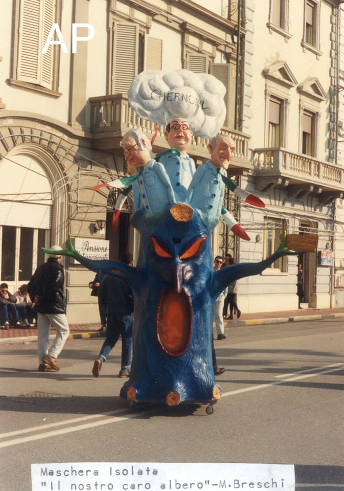 Il nostro caro albero (1987)