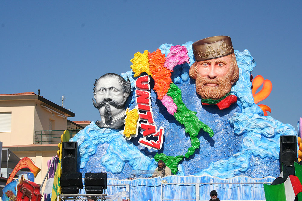 Il carnevale di Viareggio omaggia il 150° anno dell'Unita d'Italia (2011)