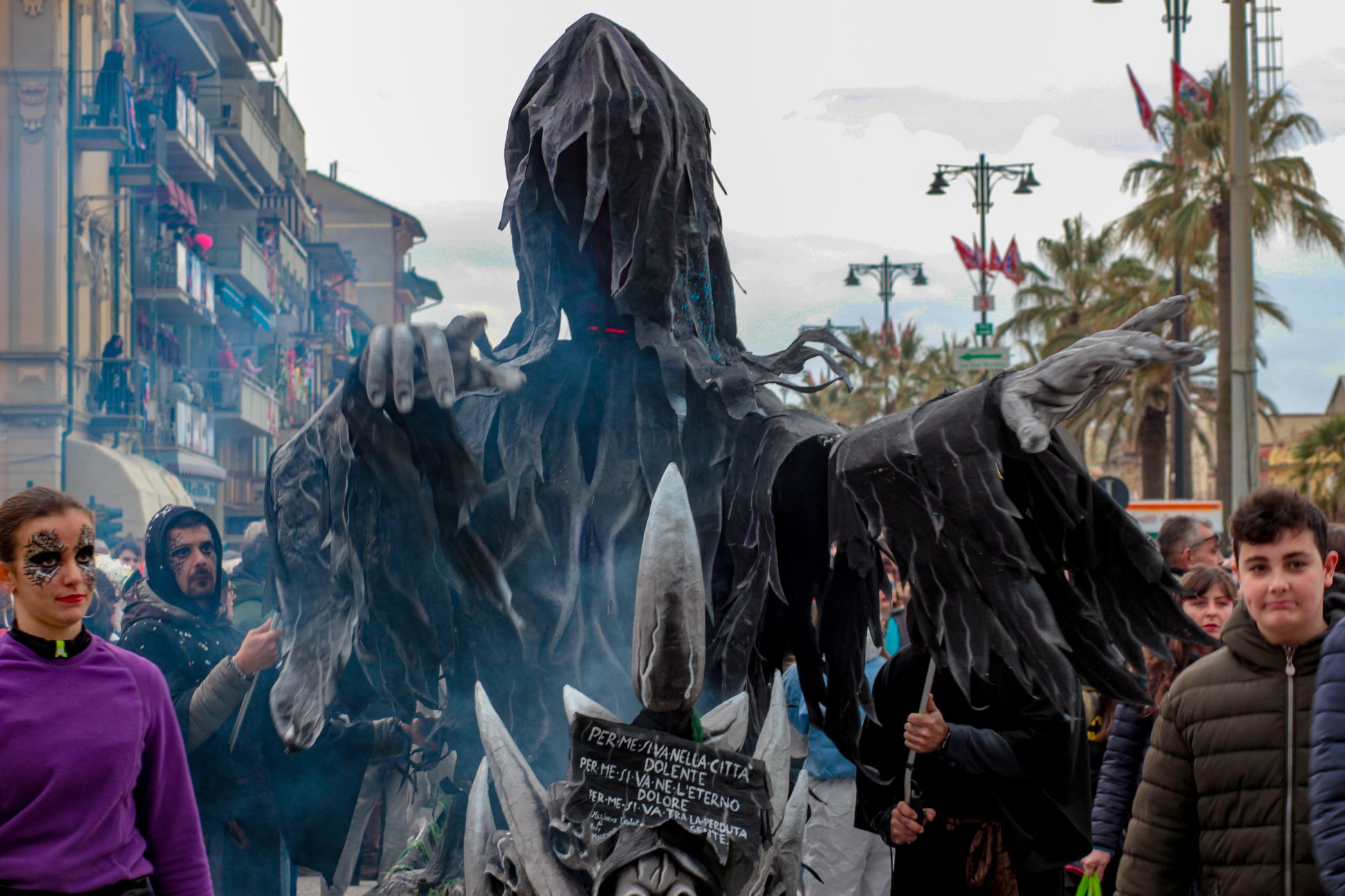 Per me si va nella città dolente (2020)