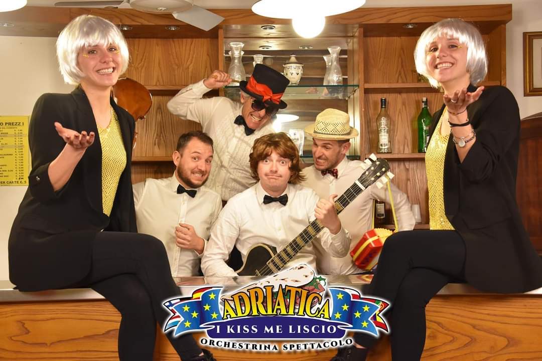 Foto  de  Kiss Me Liscio